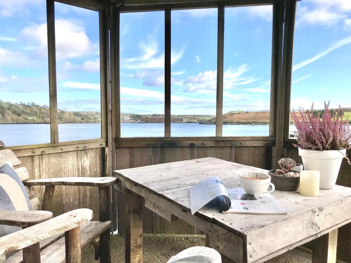 Coastal Chic Waterfront Studio Кинсейл Екстериор снимка